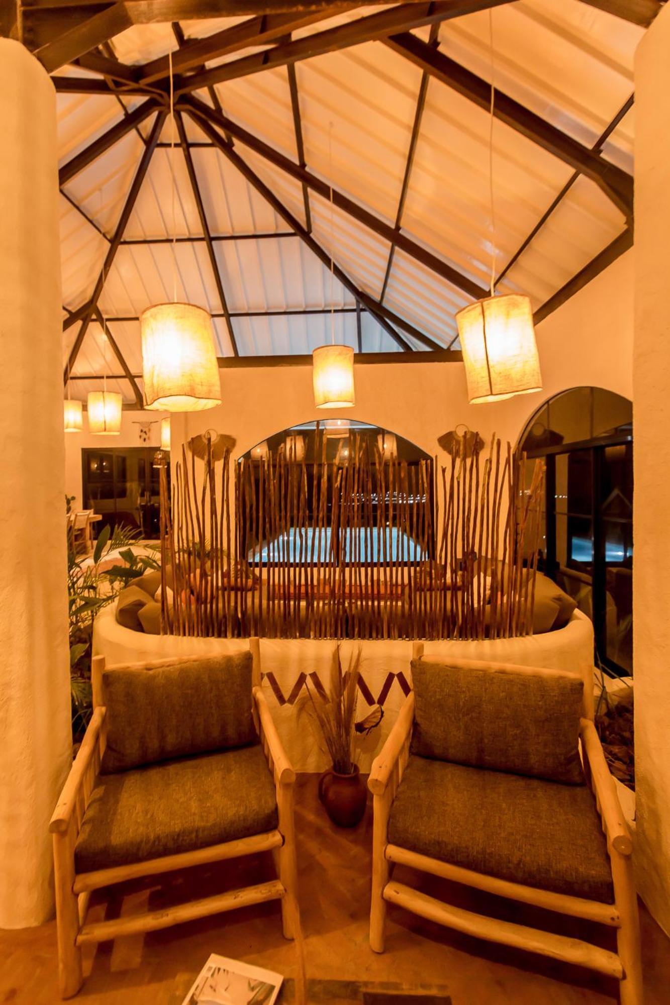 Drop In Surf Lodge Kuta  Esterno foto